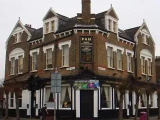 Forest Gate Hotel - Free Parking Limited Spaces London Inn