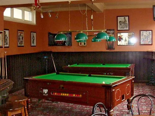 Forest Gate Hotel - Free Parking Limited Spaces London Inn